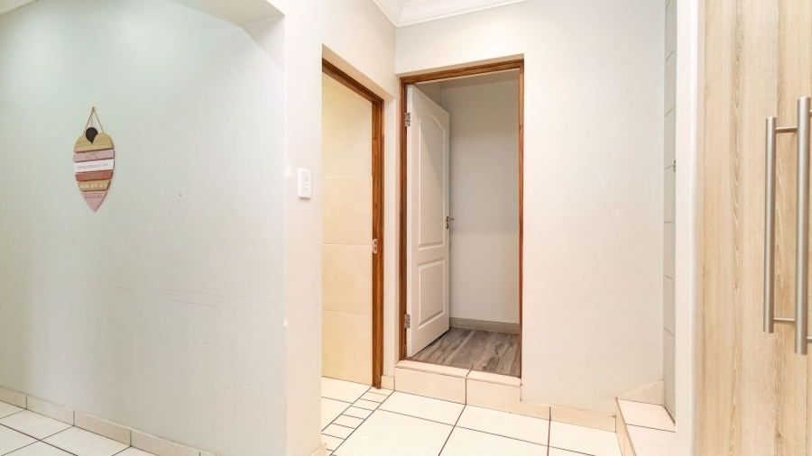 4 Bedroom Property for Sale in Boschdal North West